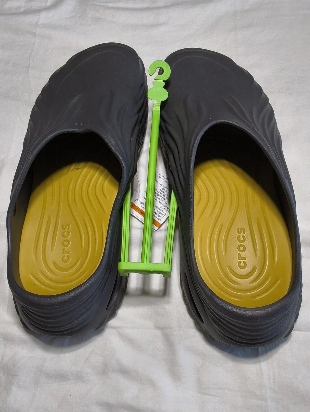 Crocs Echo Wave Black Sand 210521-0LD Men size -12 New Sandals Slippers Comfort
